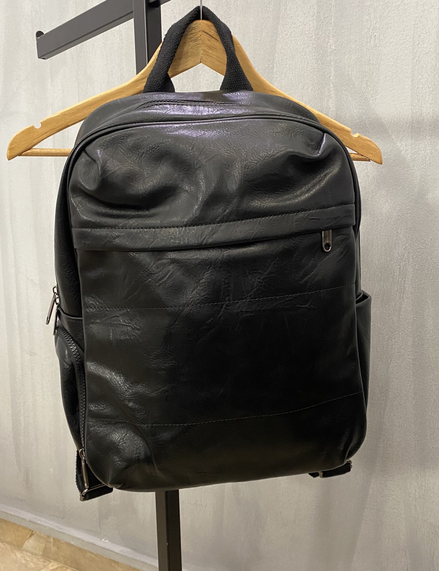 Huxley and Grace Ανδρικό μαύρο σακίδιο πλάτης με τσέπη L625730